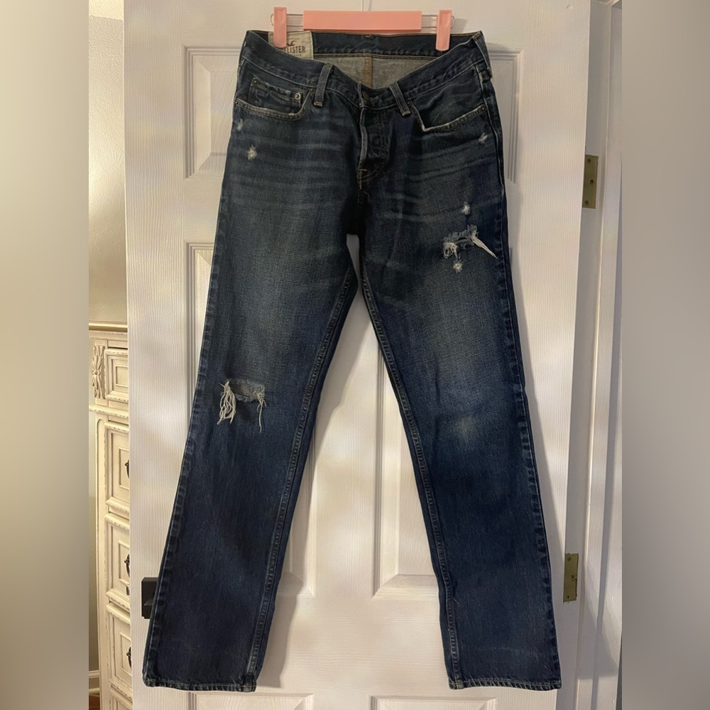 Men Hollister ripped jeans